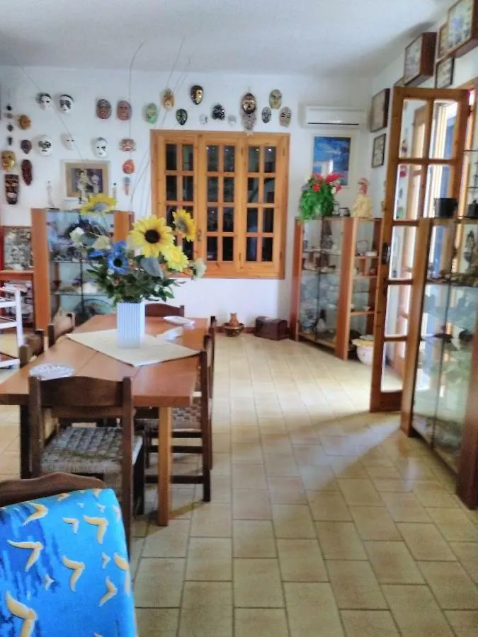 Villa Adelina Sarroch Bed & Breakfast