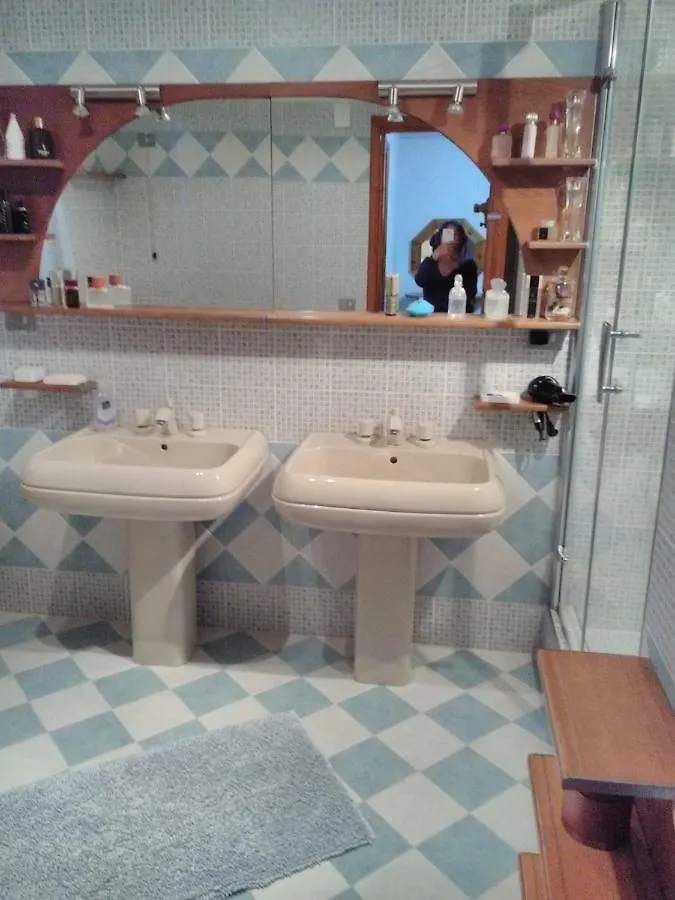 Villa Adelina Sarroch Bed & Breakfast