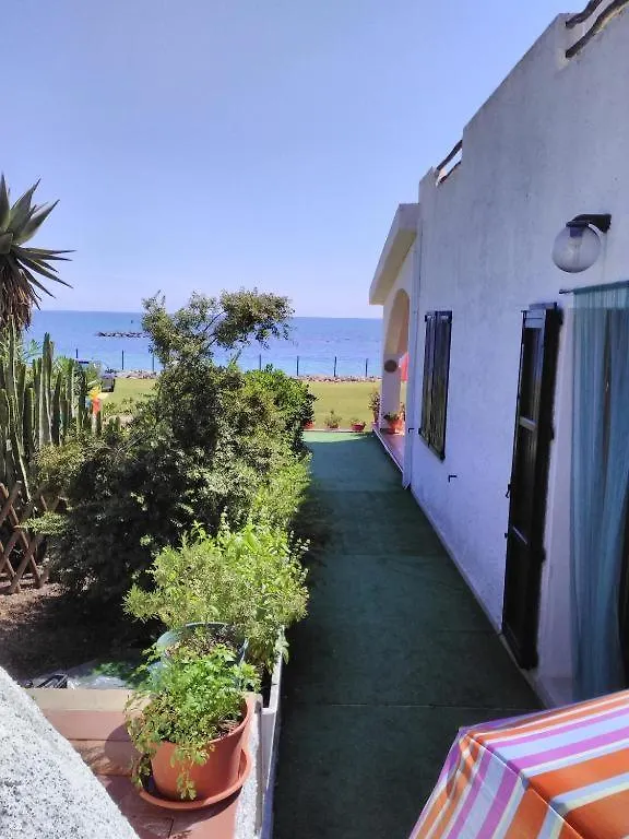 Villa Adelina Sarroch Bed & Breakfast